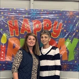 Meet your Posher, Robin